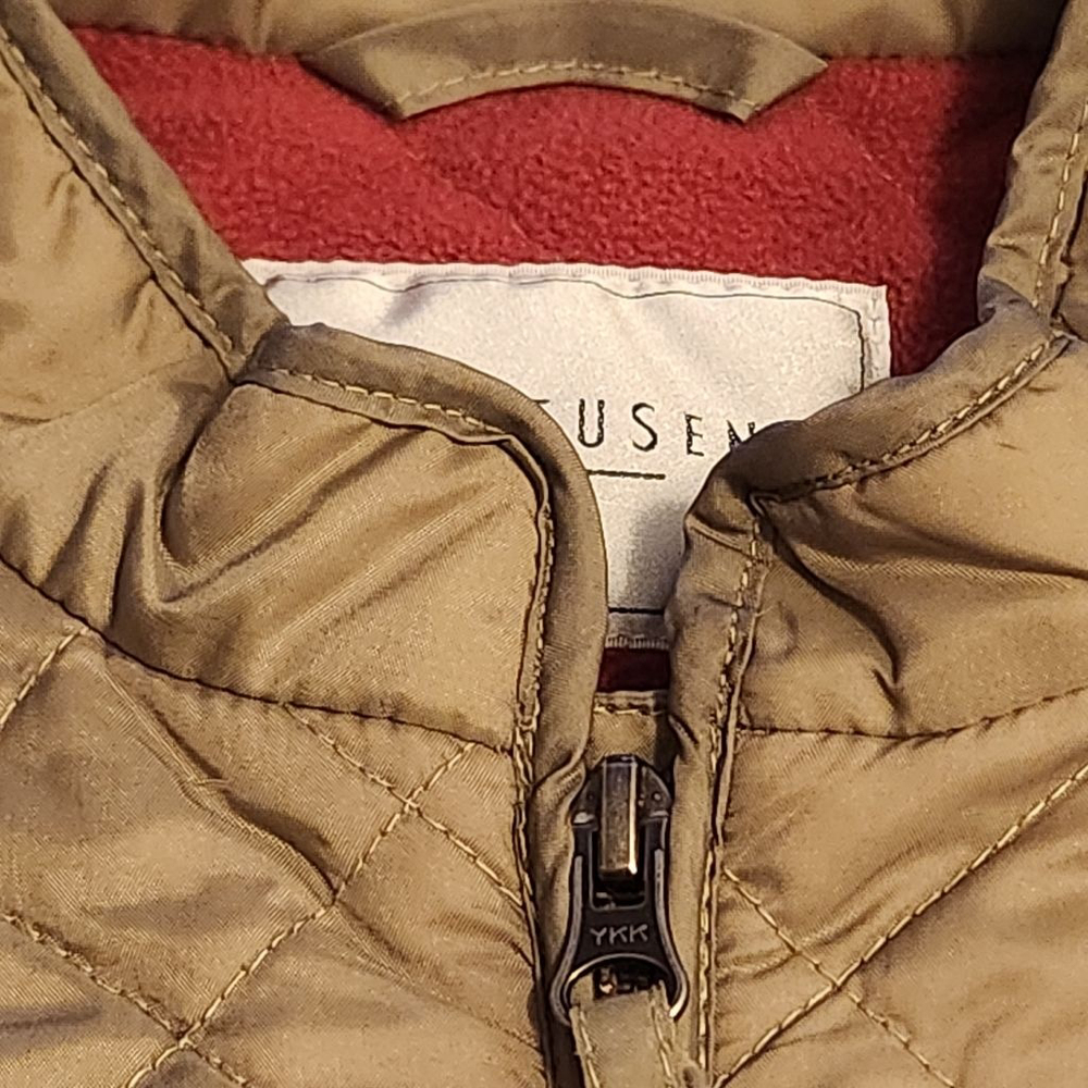 Van Heusen Women's Quilted Vest Olive Full Zip with pink lining size medium - Picture 7 of 9